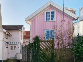 4 star holiday home in GRUNDSUND, Grundsund